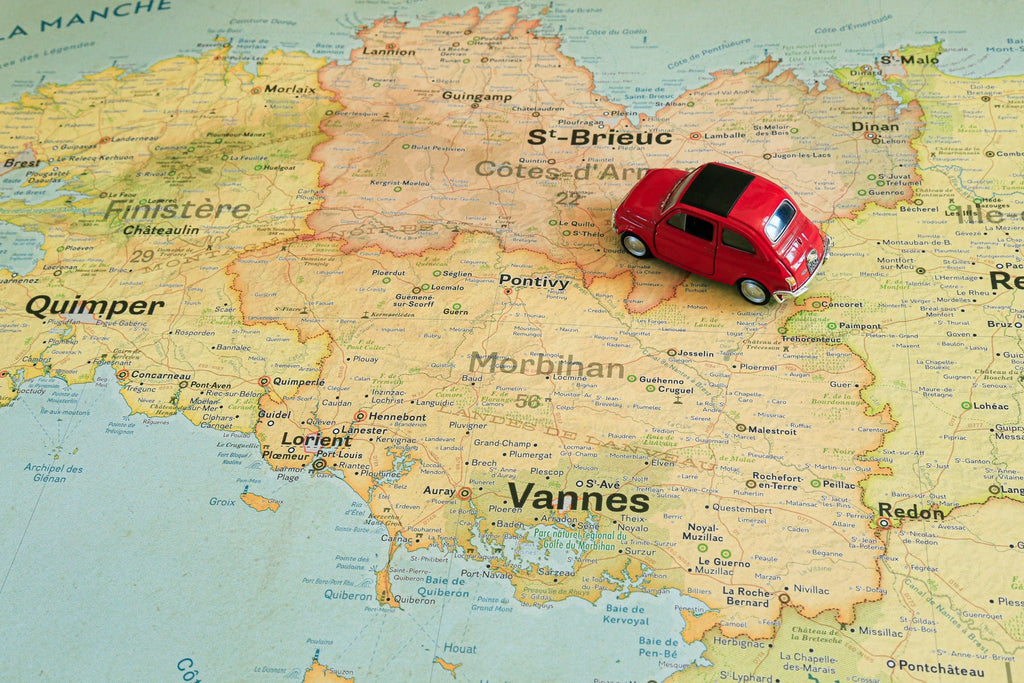 Affiche Carte de Bretagne 2025 style Vintage : Trésors Culturels et Touristiques - Pappus Éditions - PAPPUS EDITIONS