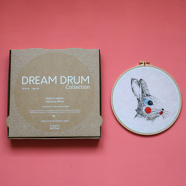 Le lapin - Sérigraphie sur papier japonais et tambour de broderie - "Painted Animals" collection Dream Drum