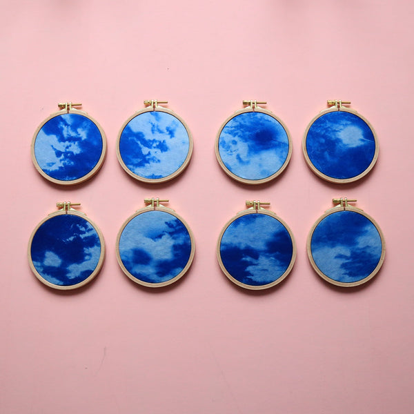Diptyque n°4 : Quand l'ombre fait la lumière, cyanotypes sur papier japonais et tambour à broderie